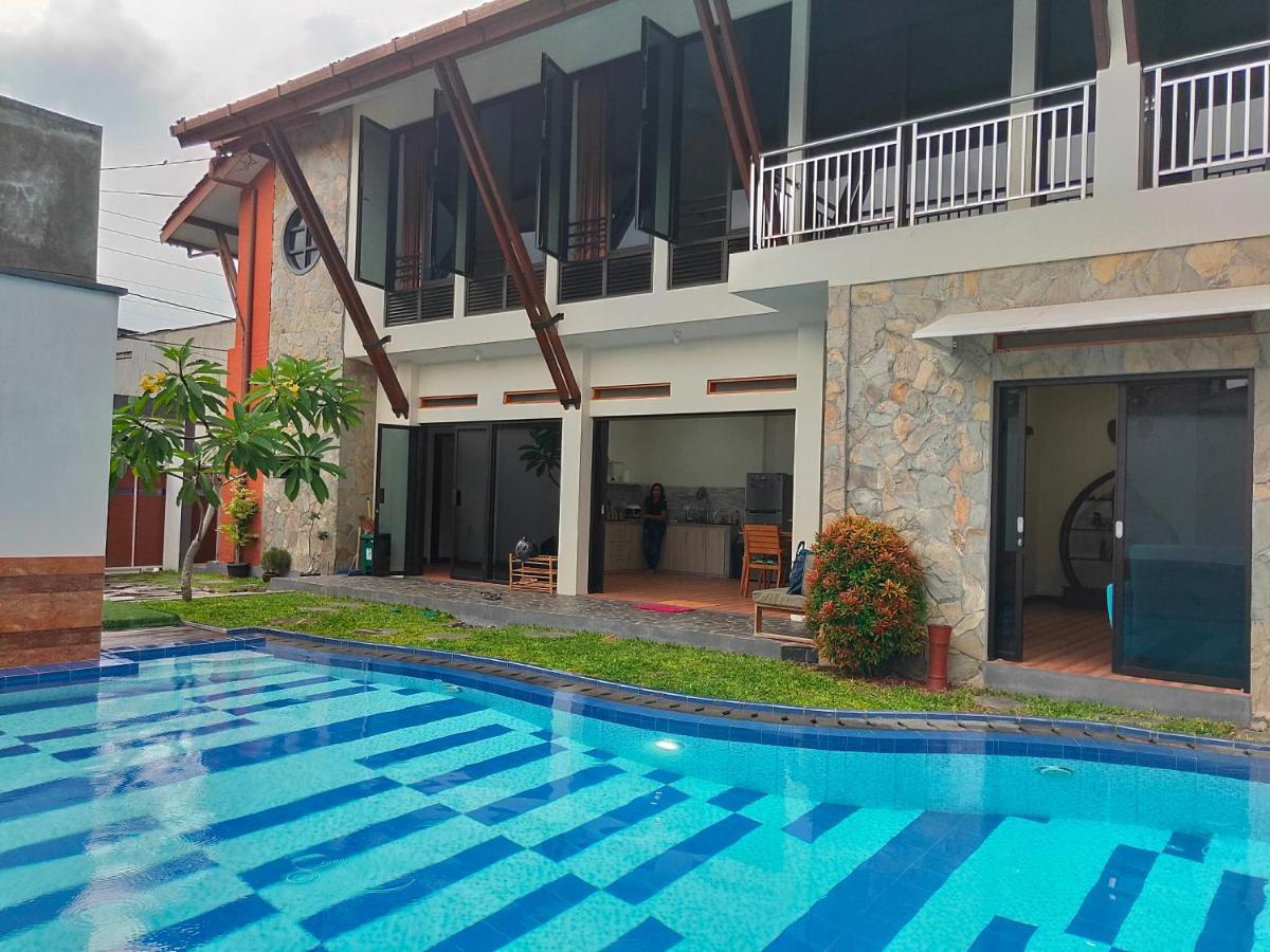 Jogja City Residence ジョグジャカルタ エクステリア 写真
