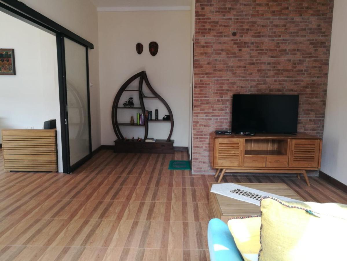 Jogja City Residence ジョグジャカルタ エクステリア 写真